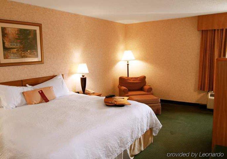 Cherokee Inn Rum bild